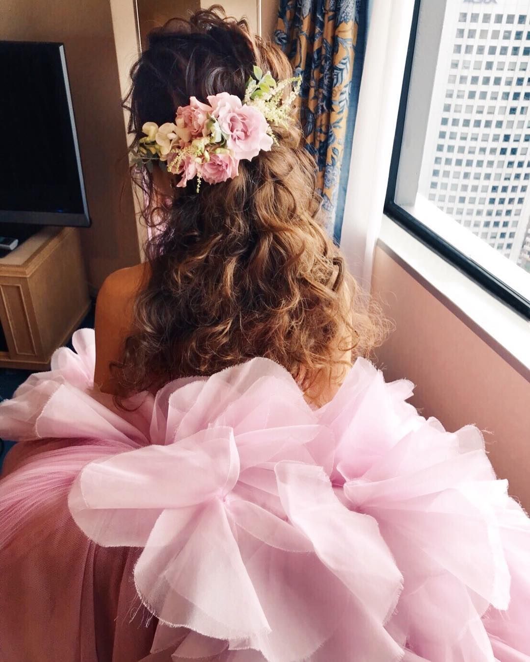 花嫁 髪型 カラードレス
