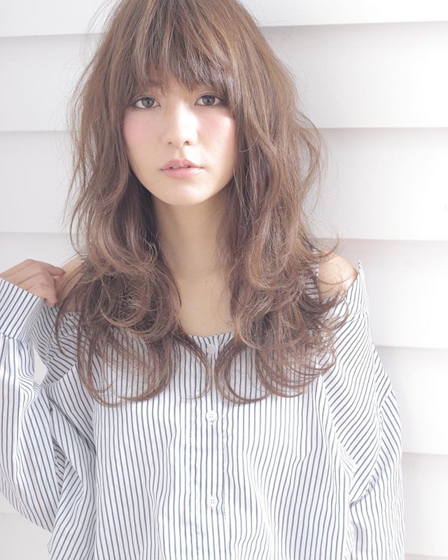 40 代 髪型 ロング パーマ Ideakamigata